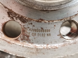 Mercedes Benz EQC N293 (2019–2026) Front wheel hub and its parts A2533320200 - 4