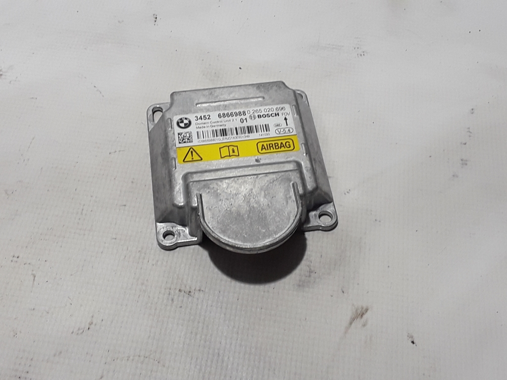 BMW 5 SERIES F11 (2010–2017) Airbagsteuergerät 6866988 BMW 5 SERIES F11 (2010–2017) Airbagsteuergerät 6866988