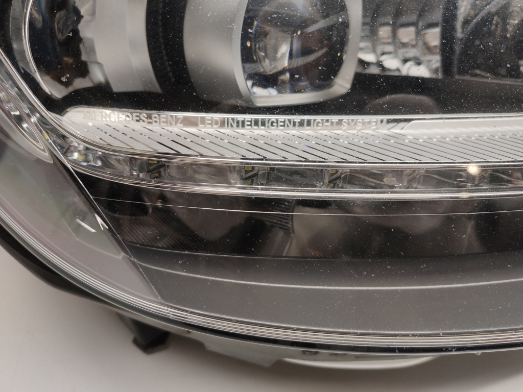 MERCEDES-BENZ CLS-Class C218 (2010-2017) Front Right Headlight A2188202459 21865154