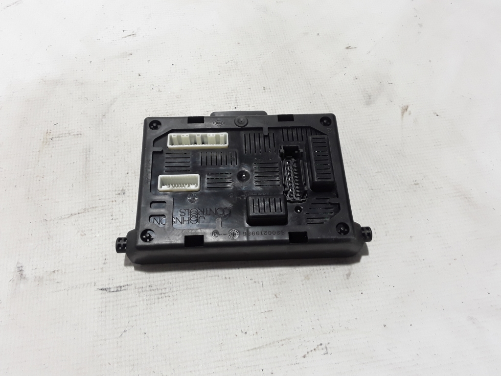 RENAULT Modus 1 generation (2004-2012) Touch screen control units 8200497363 21058008