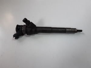  Fuel injector 