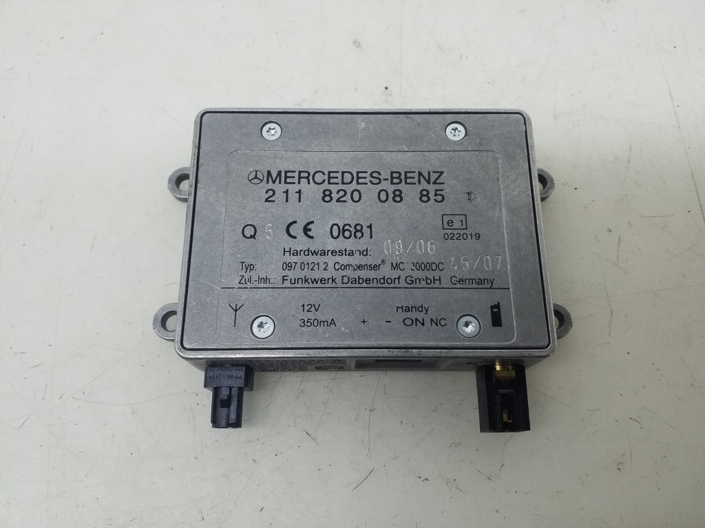 MERCEDES-BENZ CLC-Class CL203 (2008-2011) Bootlid antennförstärkare A2118200885 20979800