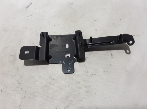  Sonstiger Halter  - 7318721 