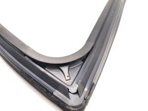 Hyundai IONIQ 5 I (2021–2026) Front door rubber seal - 3