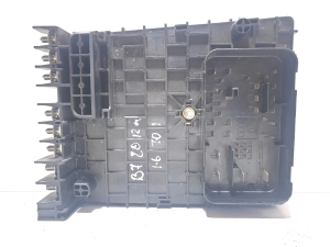 Volkswagen Passat B7 (2010–2014) Kaitsmekarp salongis 3C0 937 125A   6359-5743 - 2