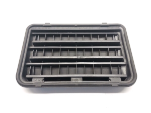 Rear fender vent grille - 6962293