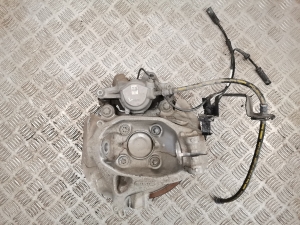 BMW i 3 I01 (2013–2026) Front wheel hub and its parts 6852159 - 3
