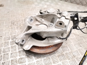 BMW i 3 I01 (2013–2026) Front wheel hub and its parts 6852159 - 5
