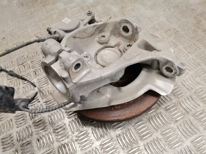 BMW i 3 I01 (2013–2026) Front wheel hub and its parts 6852160 - 4