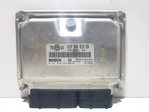 Motorsteuergerät - 038906019 EA