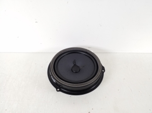   Rear side door speaker 