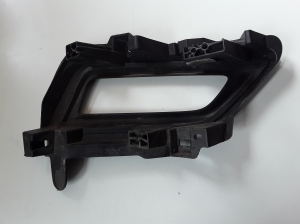 NISSAN Micra K14 (2017–2026) Nebelscheinwerferhalter vorne 622575FA0A - 2
