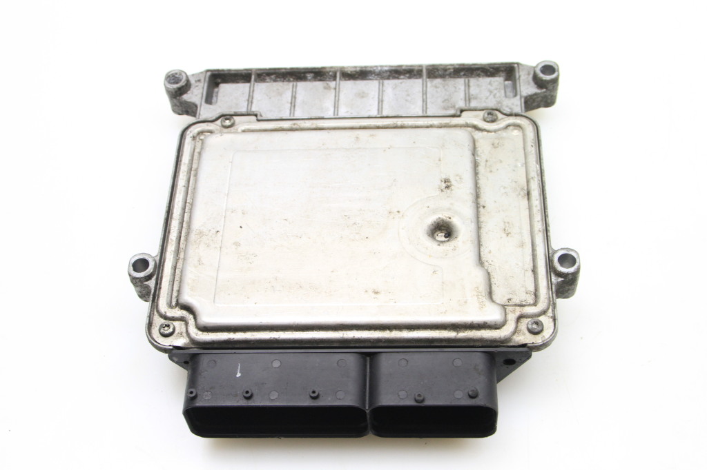 HYUNDAI i20 PB (1 generation) (2008-2014) Блок керування двигуном ECU 3911003256 24472284