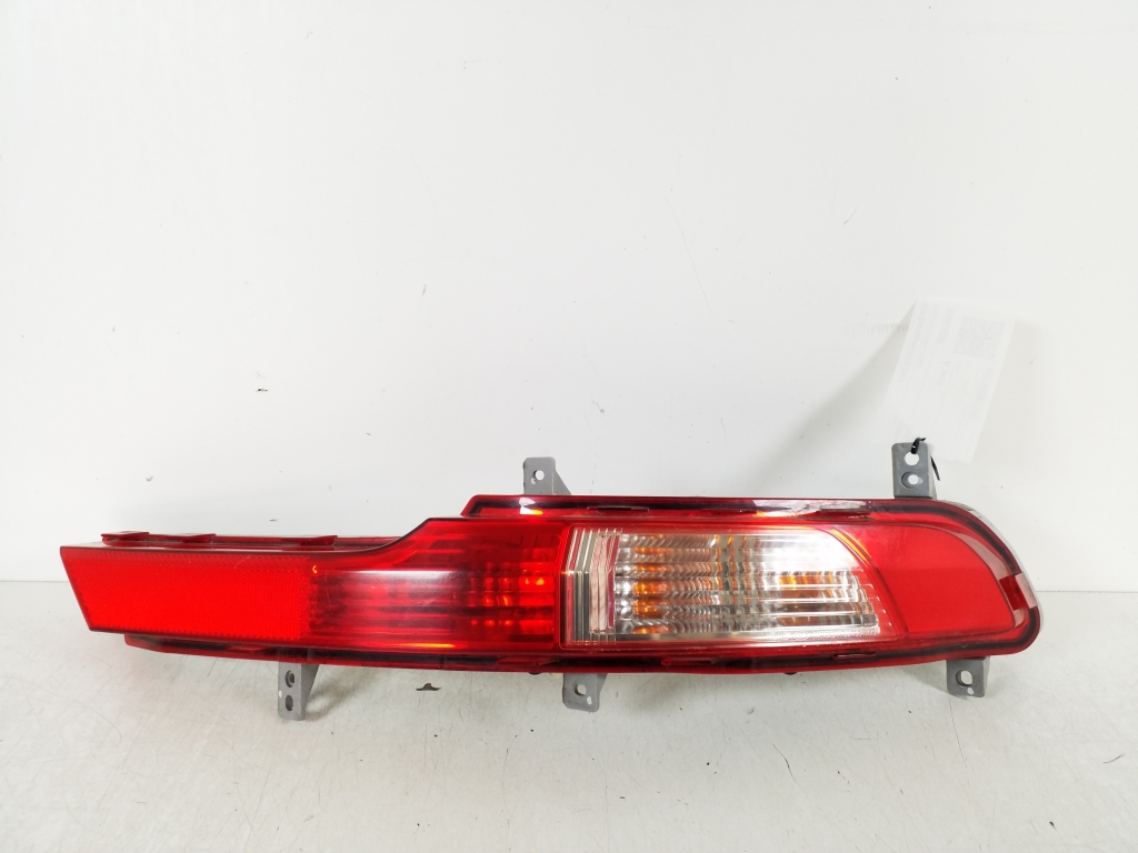 Kia Sportage (2010–2016) Tagumine udutuli 924063U300 Kia Sportage (2010–2016) Tagumine udutuli 924063U300