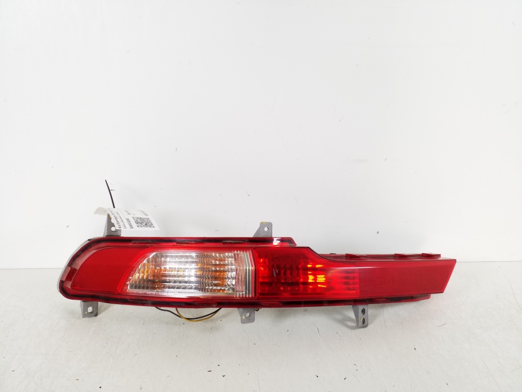Kia Sportage (2010–2016) Tagumine udutuli 924053U300