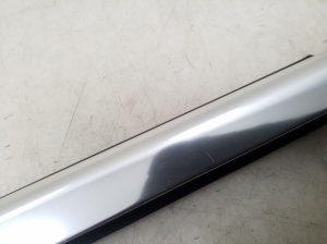 Mercedes Benz E-Class W213 (2017–2026) Esiukse klaasi välimine liist A2137200224 - 4
