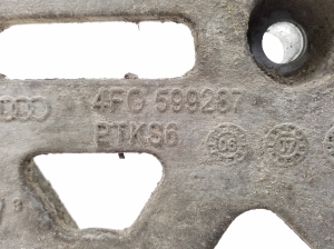 AUDI A6 C6 (2004–2011) Halter Hinterachsdifferential 4F0599287 - 3