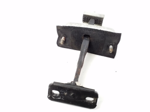  Front door opening limiter 