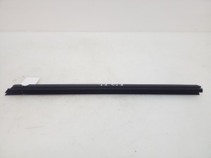 Mercedes Benz E-Class W212 (2009–2015) Esiukse klaasi sisemine liist A2127250165 - 2
