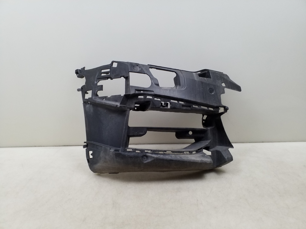 BMW 5 SERIES G30 (2016–2026) Front bumper inner frame 8064968 BMW 5 SERIES G30 (2016–2026) Front bumper inner frame 8064968