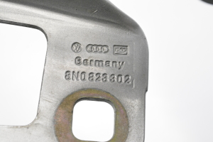 AUDI TT (1998–2006) Kofferraumdeckelscharnier 8N0823302 - 3