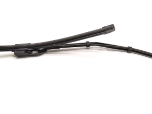 Tesla Model Y Y (2020–2026) Wischerarm vorne 1490249-00-C - 3