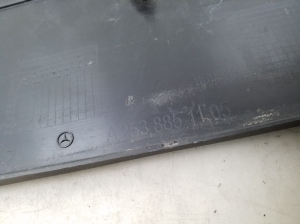  Priekinio bamperio numerio laikiklis 