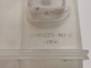 Tesla Model 3 3 (2016–2024) Coolant reservoir 1546475-00-E - 2