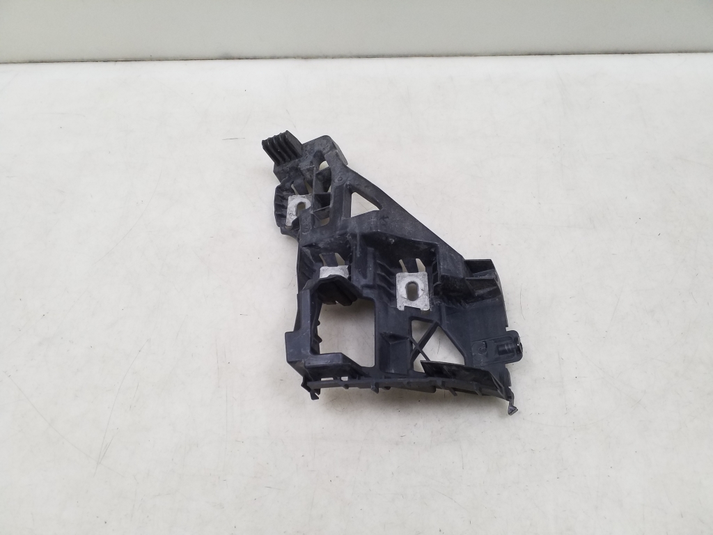 Mercedes Benz E-Class W213 (2017–2026) Rear bumper bracket A2138851665 Mercedes Benz E-Class W213 (2017–2026) Rear bumper bracket A2138851665