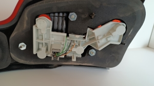  Rear corner lamp 