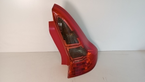  Rear corner lamp 