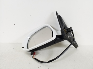  Side mirror and its details 
