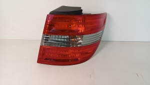  Rear corner lamp 