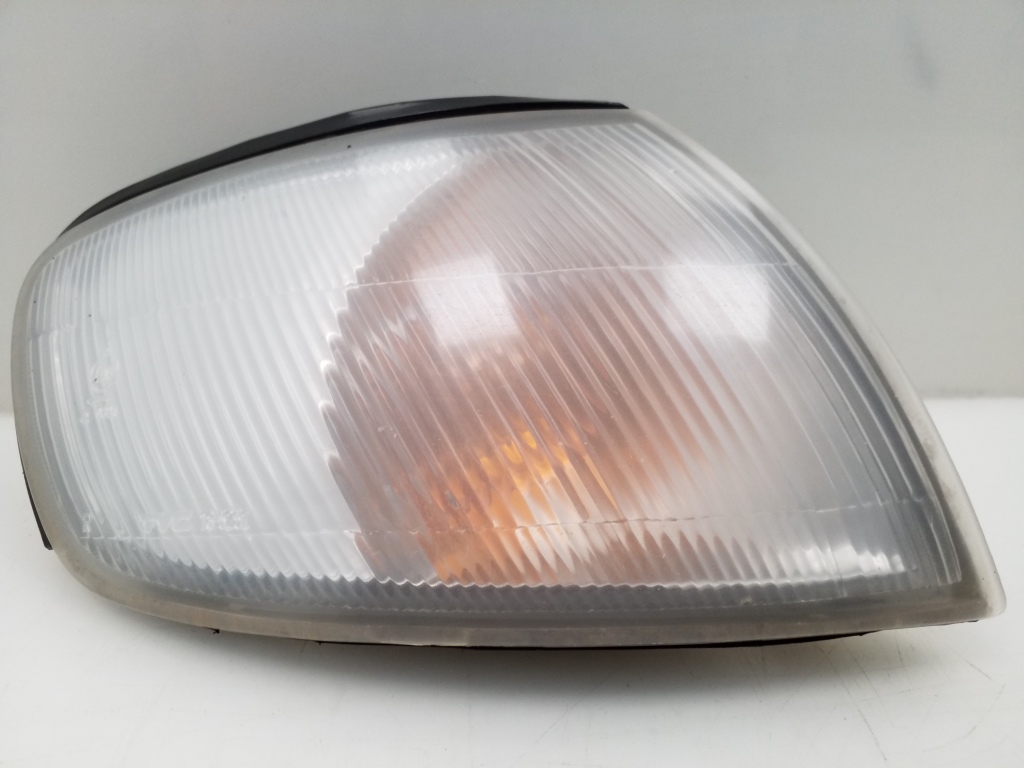 NISSAN Almera N15 (1995–2000) Blinker vorne 185251B NISSAN Almera N15 (1995–2000) Blinker vorne 185251B