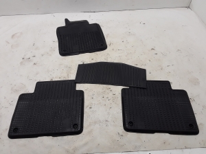  Interior mats 