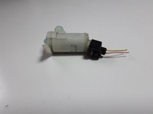 Front windshield washer pump - EW08 MITSUBA