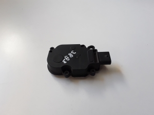 Ford Focus (2011–2018) Cooling fan flap motor 6466R420 - 2