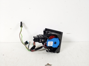 BMW 1 SERIES F20 (2010–2026) Hazard light switch 9231786 - 3