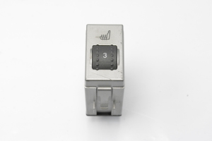 Heated seat switch - 8V4T19K314
