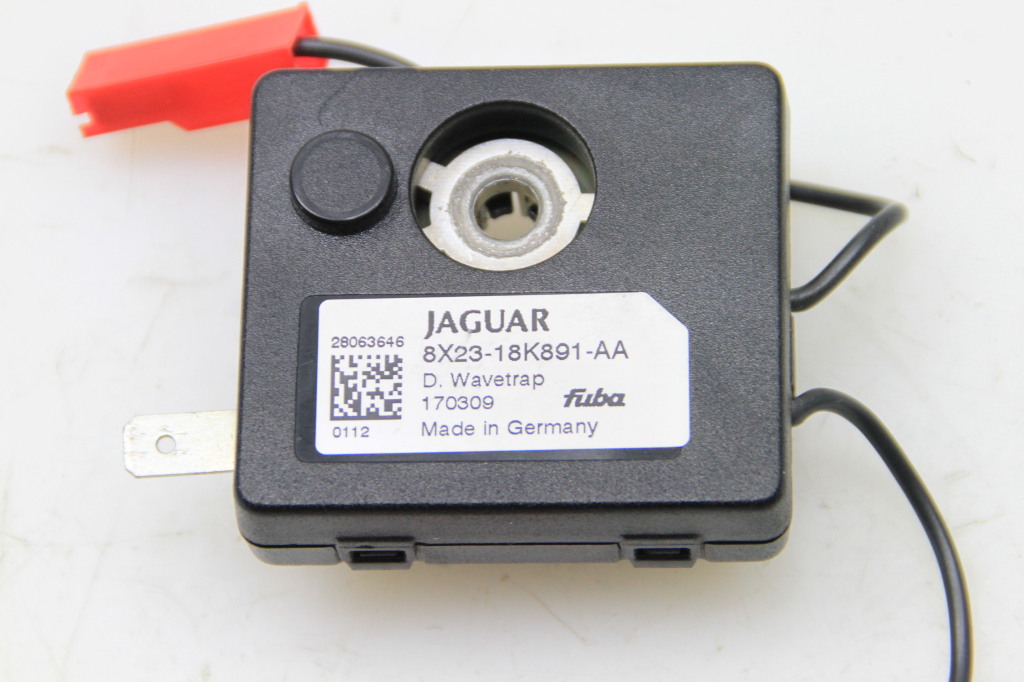 JAGUAR XF Antenos stiprintuvas 8X2318K891 25029082