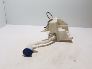 VOLVO XC60 (2008–2017) Front washer fluid reservoir 30753424 - 4