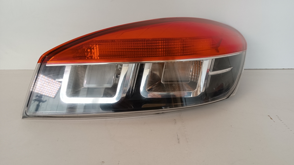 RENAULT Megane III (2008–2016) Eckleuchte hinten 265500008R RENAULT Megane III (2008–2016) Eckleuchte hinten 265500008R