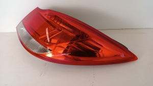  Rear corner lamp 