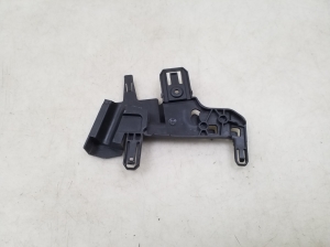 Mercedes Benz B-Class 247 (2018–2026) Sonstiger Halter A2477230200 - 3
