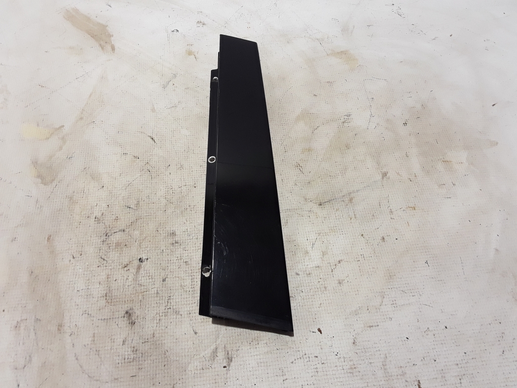 Used Volvo Xc60 Rear Side Door Strip To Glass Outer 31294841