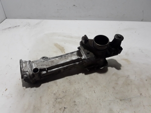  EGR valve 