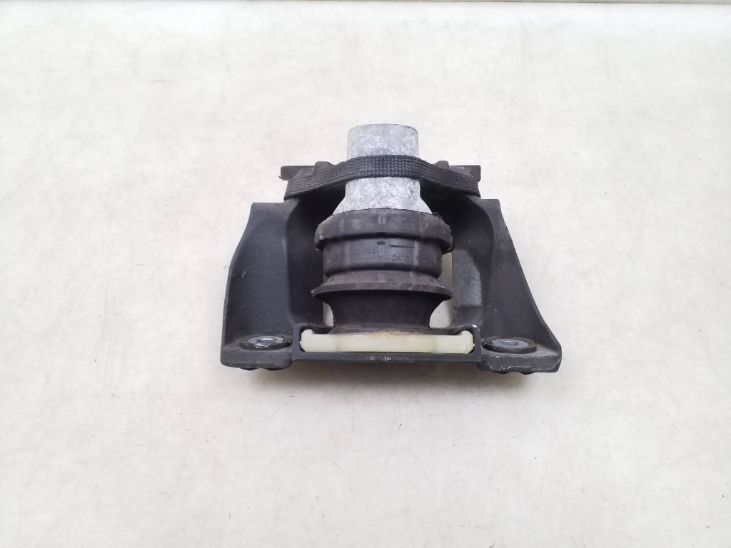 VOLVO XC90 2 generation (2014-2024) Right Side Engine Mount 32137494 24974478