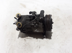   Air conditioner compressor 