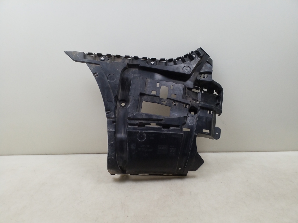BMW 7 SERIJA G11 (2015–2026) Rear bumper inner frame 7357147 BMW 7 SERIJA G11 (2015–2026) Rear bumper inner frame 7357147