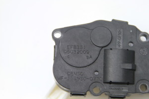 Mercedes Benz C-Class 204 (2007–2014) Salongi soojenduse klapi mootor 410475520 - 4